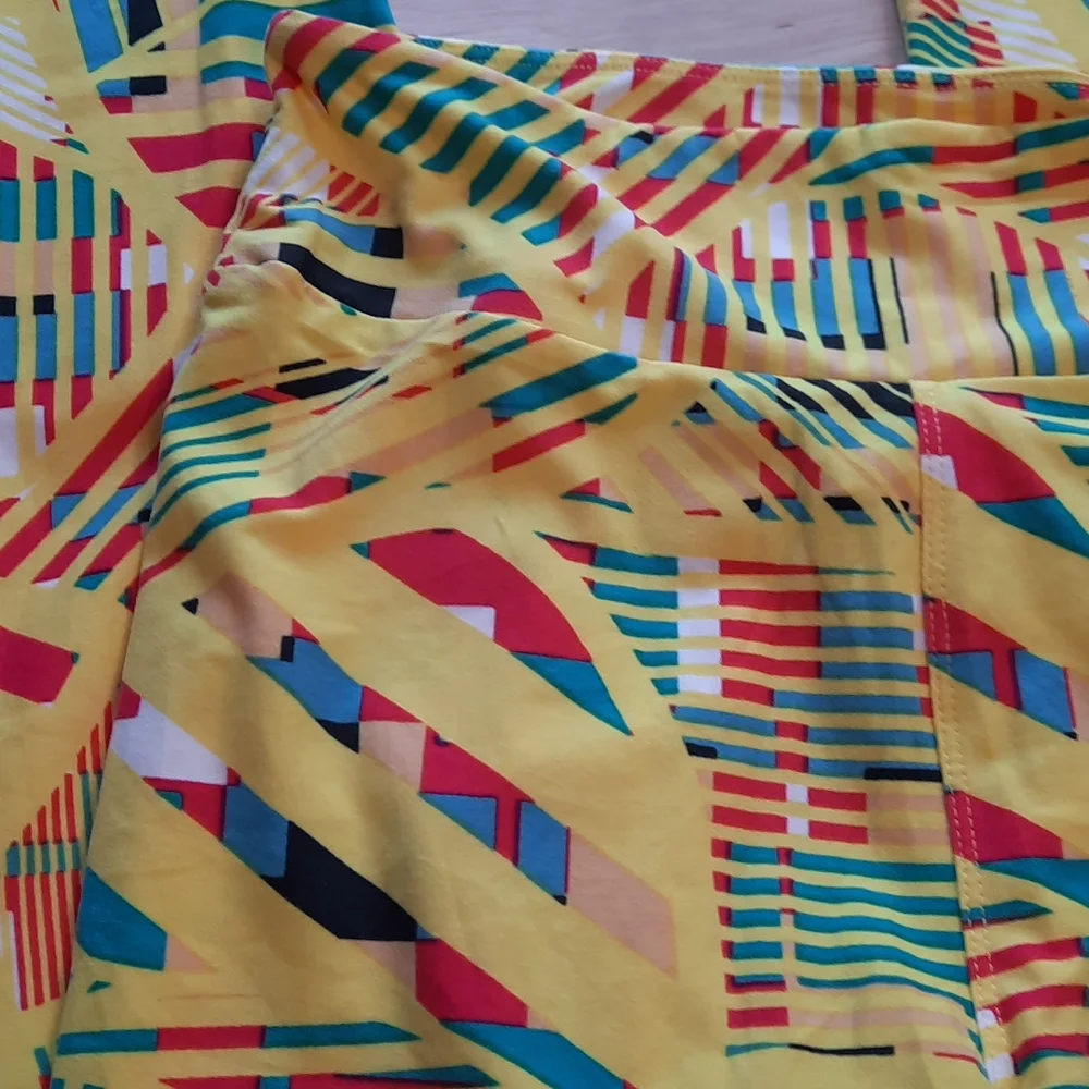 Nwot LuLaRoe Leggings one size - Picture 4 of 4